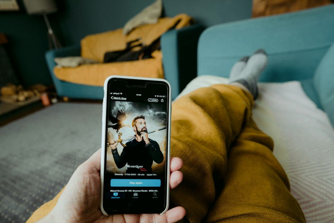 Smartphone utilisé pour diffuser une vidéo vers un téléviseur