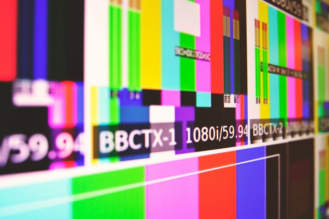 Guide des programmes affiché sur un téléviseur
